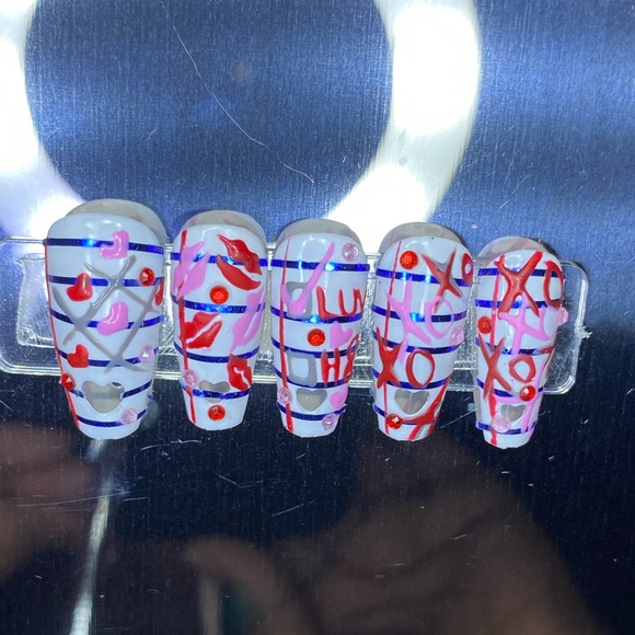 Love Notes (short heart cut out)❤️ - Picture 3 of 6